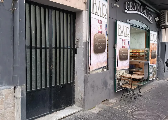Centro Urbano Nyaraló Nápoly